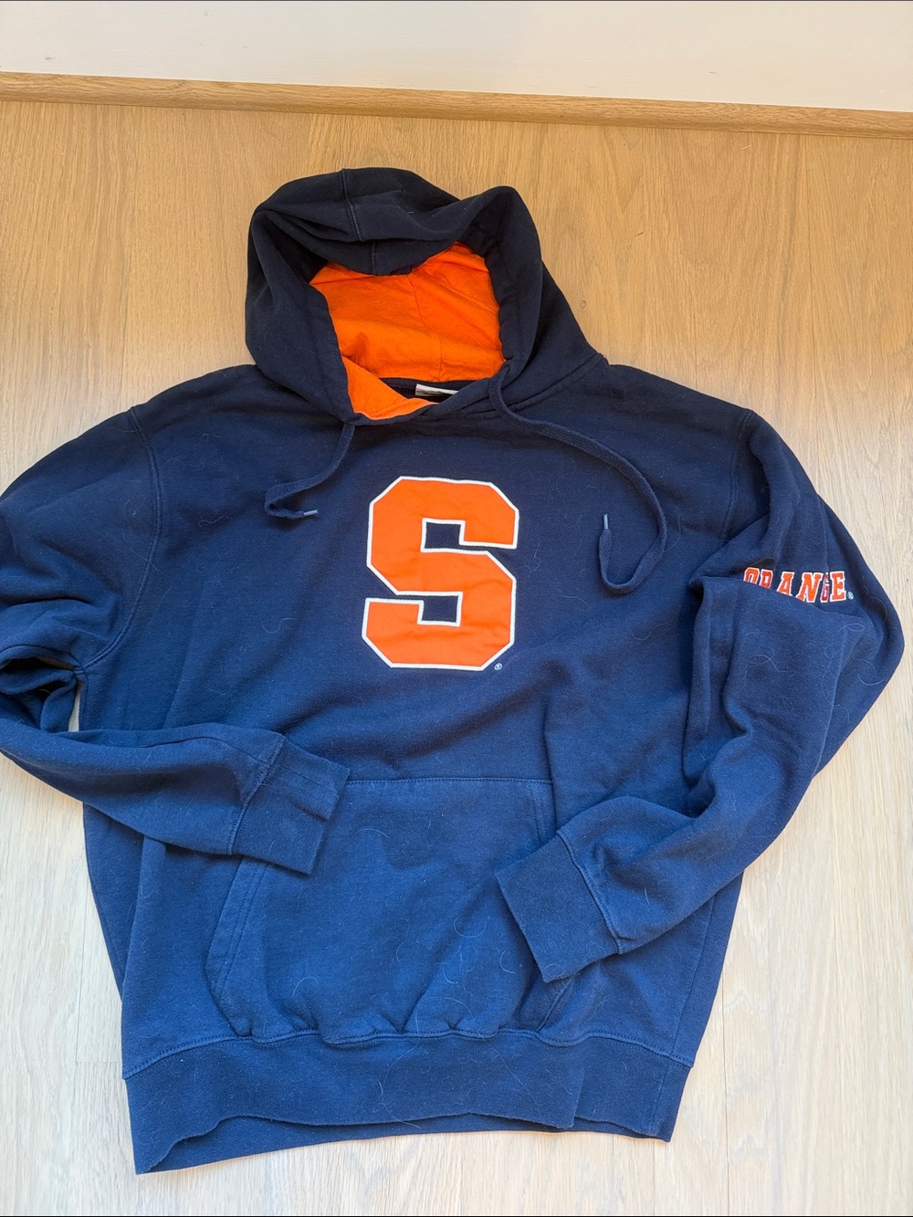 Syracuse Stadium athletics size large hoodie, excellent condition game day